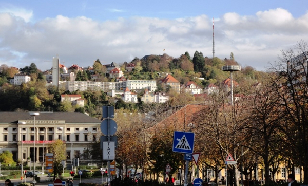 Stuttgart berg und schild